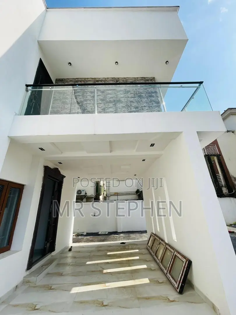 Stunning 6 Bedroom Fully Detached Duplex Plus Pool, Bq in Ikeja Gra