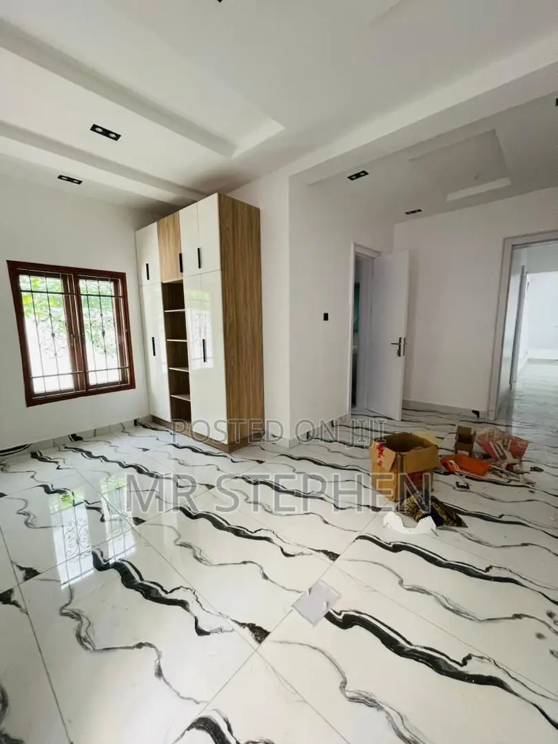 Stunning 6 Bedroom Fully Detached Duplex Plus Pool, Bq in Ikeja Gra