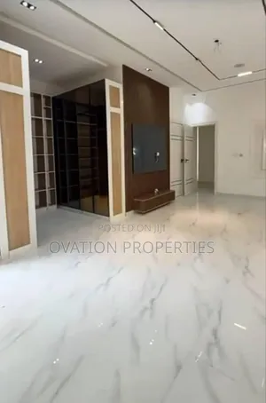 5bdrm Duplex in Chevron Lekki for sale