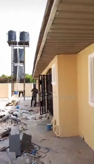 3bdrm Block of Flats in Benin City for sale