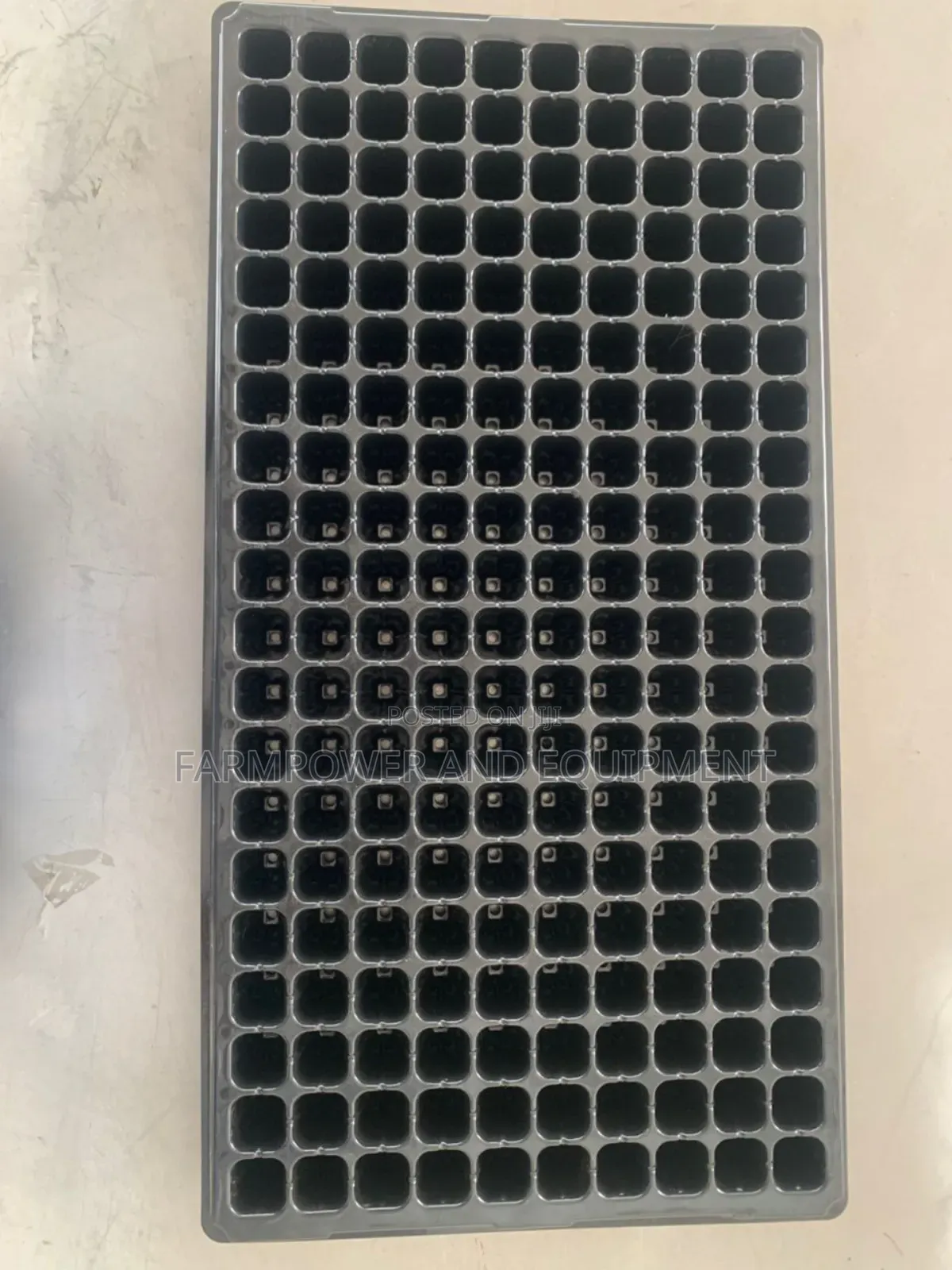 200 Holes Seed Tray