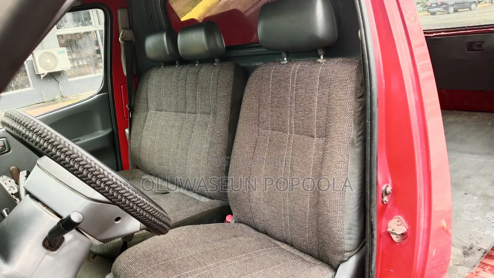 Toyota HiAce 2004 Red