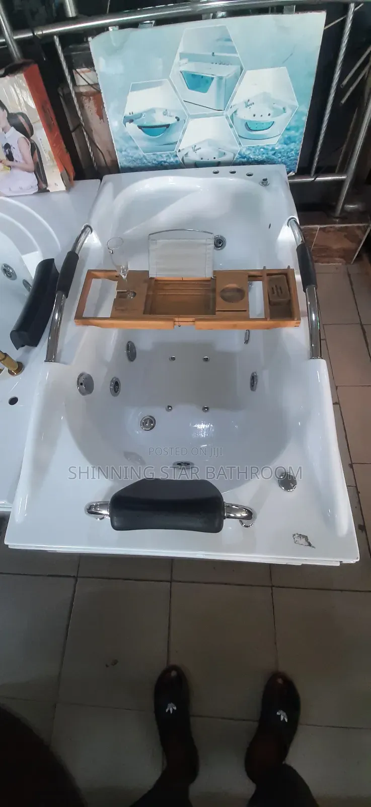 Exclusive Bath Tub