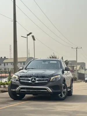 Mercedes-Benz GLC-Class 2016 Brown