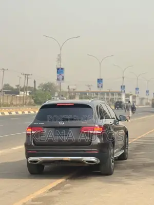 Mercedes-Benz GLC-Class 2016 Brown