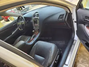 Lexus ES 2012 White