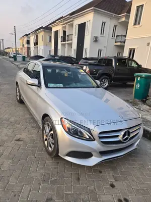 Mercedes-Benz C300 Luxury 4Matic Sedan AWD (2.0L 4cyl 7A) 2016 Silver