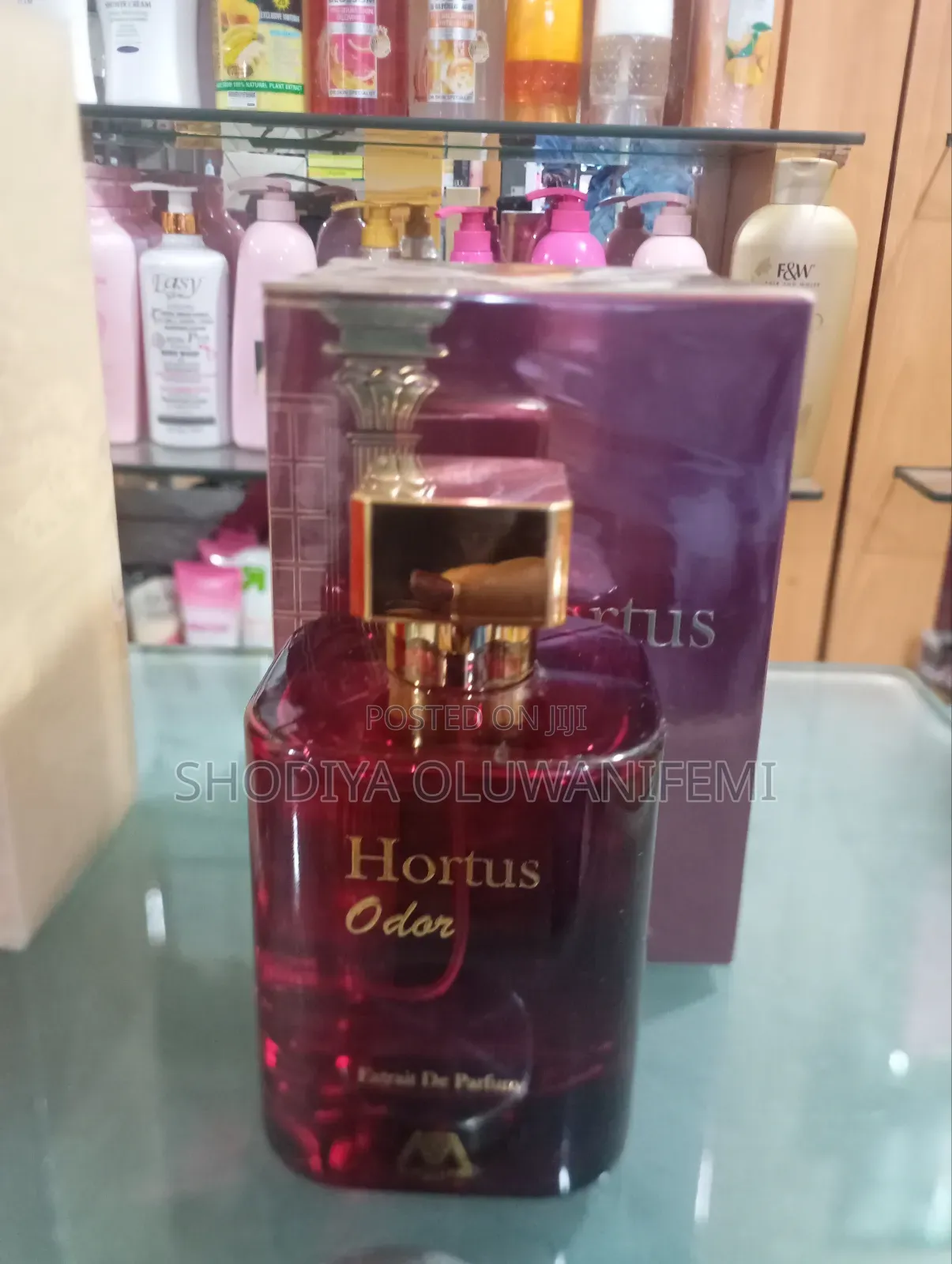 Hortus Odur, Odette