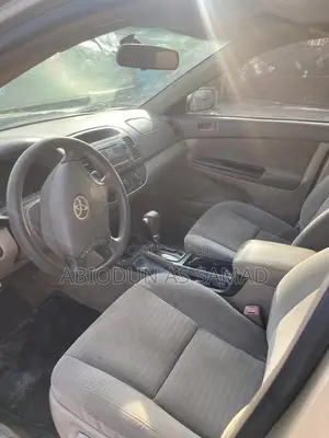 Toyota Camry LE 4dr Sedan (2.4L 4cyl 5A) 2006 Gold