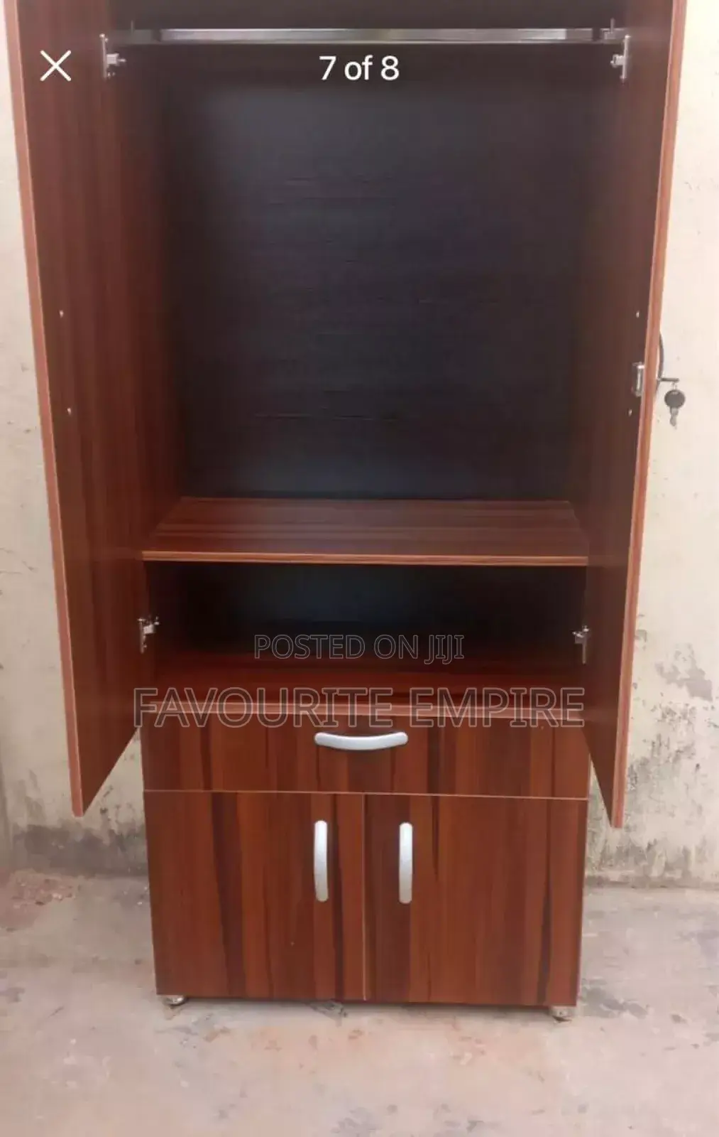 32inches Wardrobe