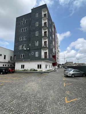 4bdrm Apartment in Osapa Lekki for rent