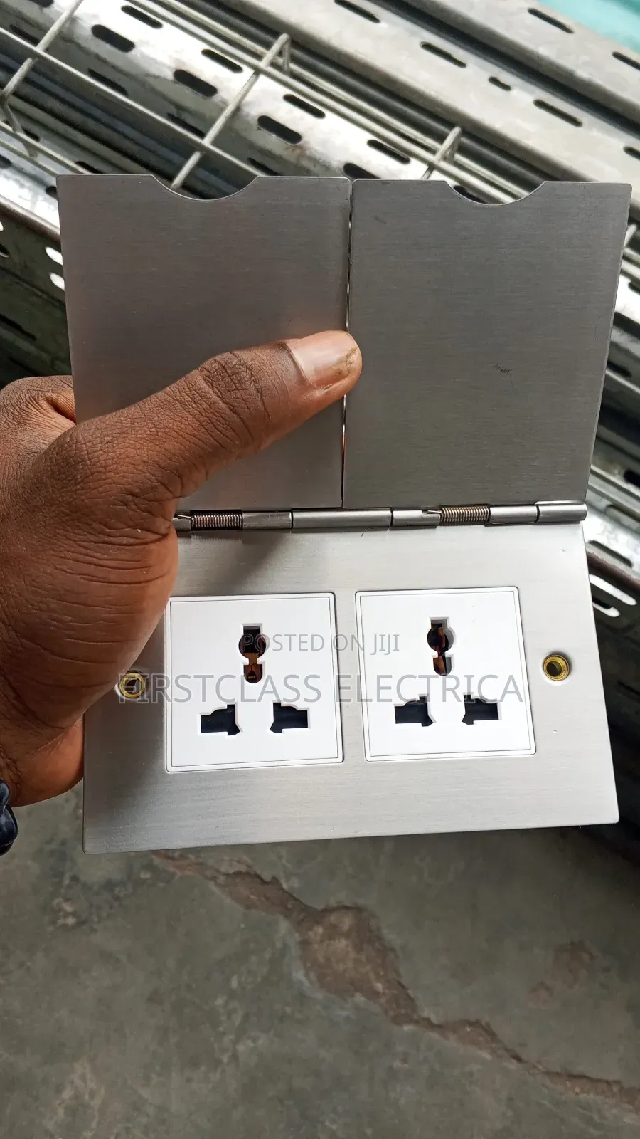 Double Floor Socket