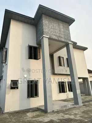 4 Bedroom Duplex Available for Rent