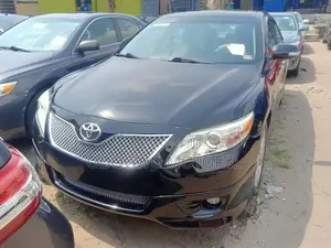 Toyota Camry SE 4dr Sedan (2.5L 4cyl 6A) 2011 Black