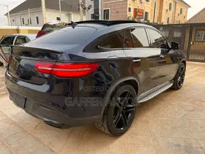 Mercedes-Benz GLE-Class 2016 Blue