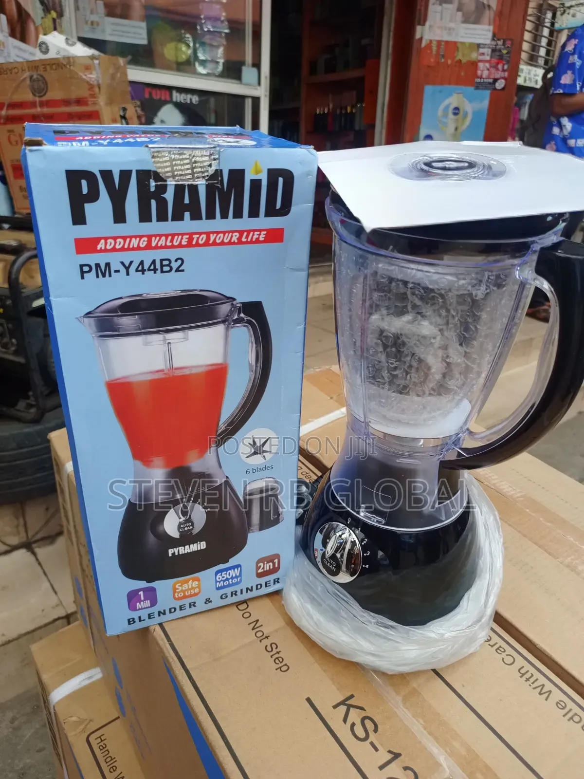 Pyramid Blender and Grinder Pm-Y44b2