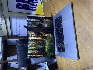 Laptop Apple MacBook Pro 2021 M1 32GB Apple M1 Pro SSD 1T
