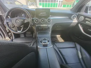 Mercedes-Benz GLC-Class 2019 Black