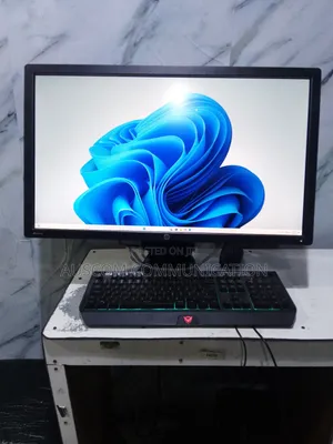 Hp 27" 2560*1440 QHD Ips Panel 16:9 Ratio 75hz Rate