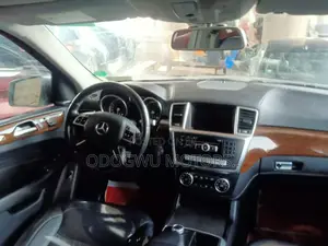 Mercedes-Benz M Class 2015 Silver