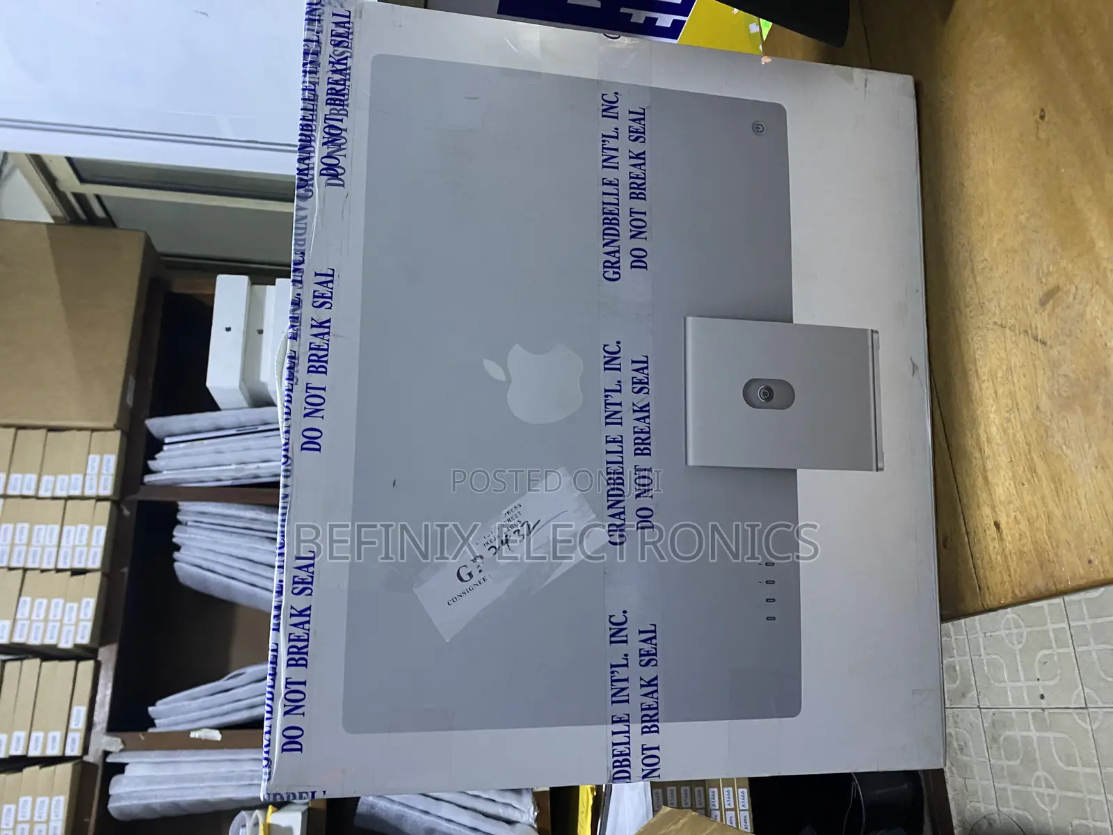New Desktop Computer Apple iMac M3 16GB Apple M3 SSD 512GB