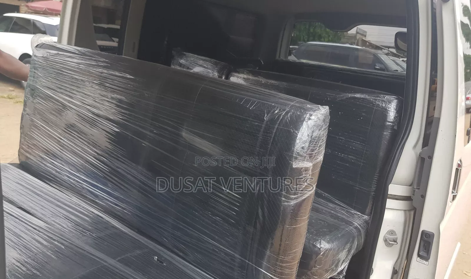 Toyota HiAce 2014 White