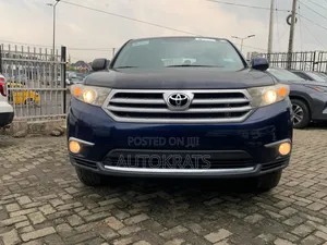 Toyota Highlander Limited 3.5L 2WD 2013 Blue