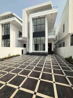 5bdrm Duplex in Lekki Phase 2 for sale