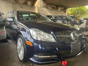 Mercedes-Benz C300 Luxury 4Matic Sedan AWD (3.0L 6cyl 7A) 2011 Blue