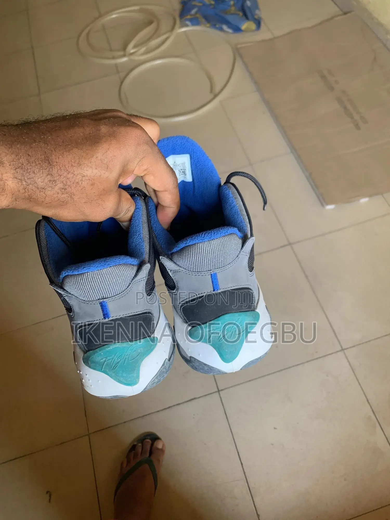 Nike Jordan Max Aura 4