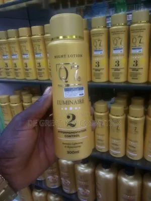 Q7 Luminaire No 2 Hyperpigmentation Control