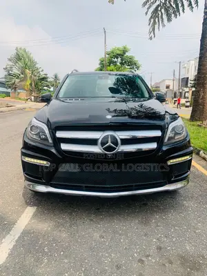 Mercedes-Benz GL-Class GL550 4MATIC 4dr SUV AWD (4.7L 8cyl Turbo 7A)