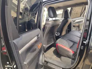 Toyota Hilux 2020 Black