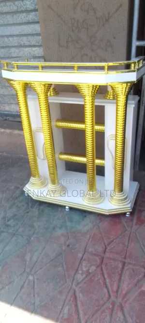 Quality Modern Sample Pulpit With Flower Vase