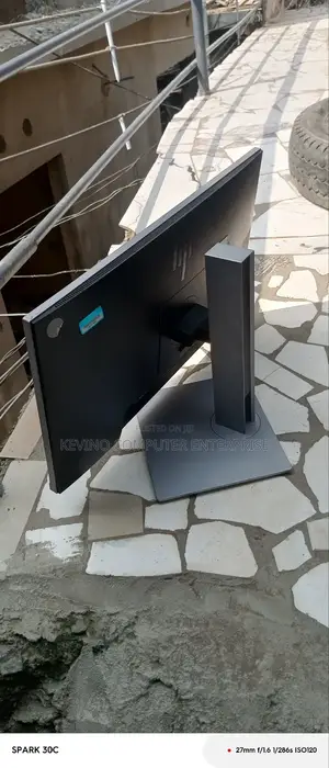 24 Inches Elite Display