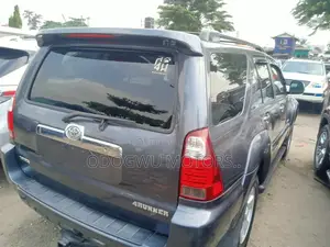 Toyota 4-Runner 2008 Blue