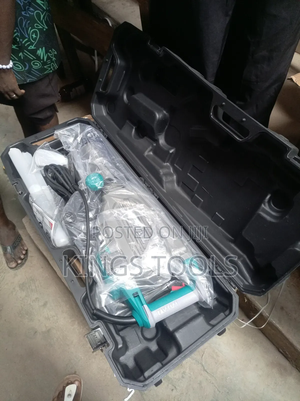 Total Demolition Breaker 1700w