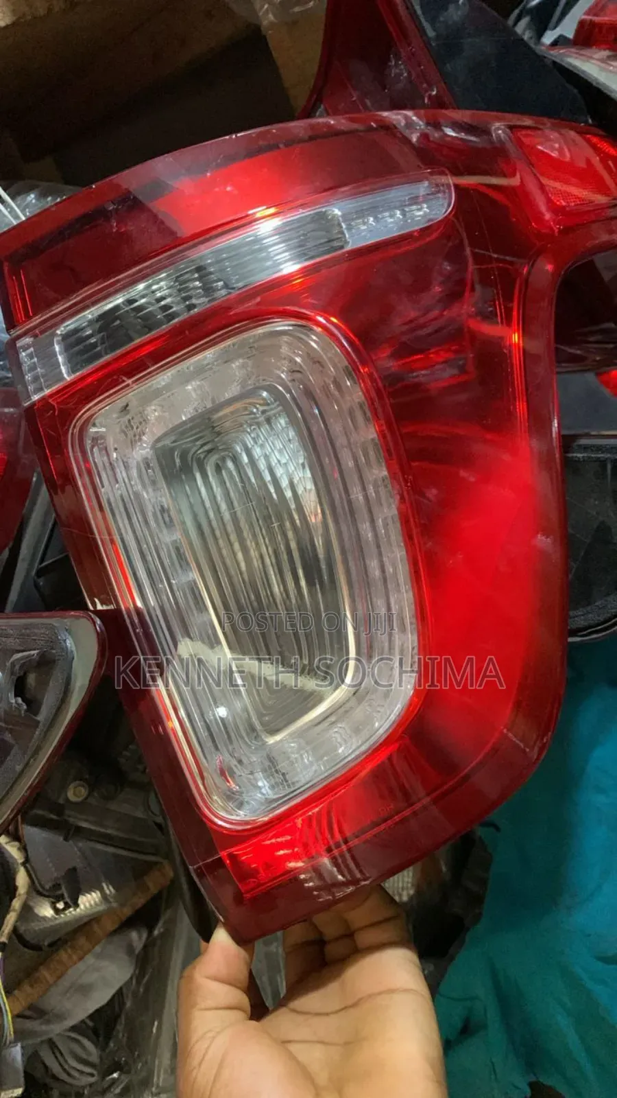 Back Light Ford Explorer 2013