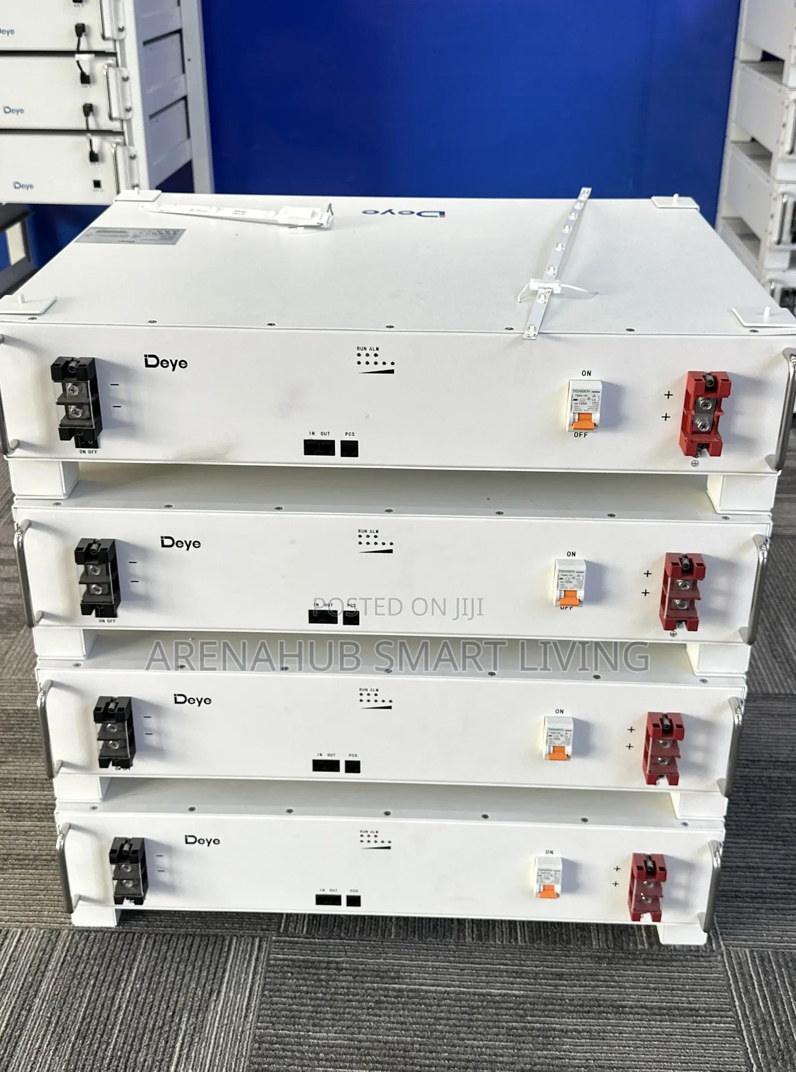 Stackable 40kwh Deye Lithium Battery