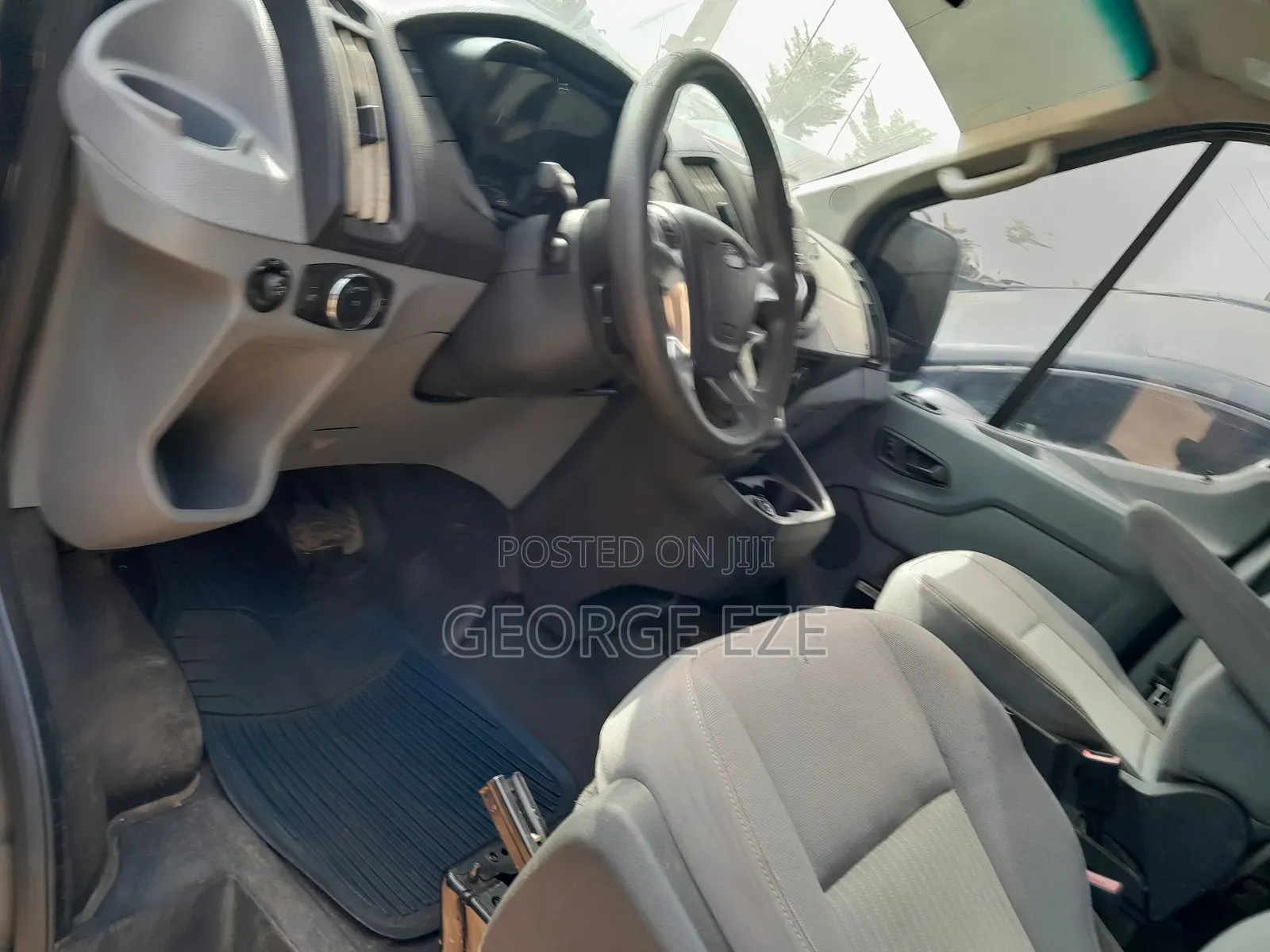 Ford E350 2017 Black