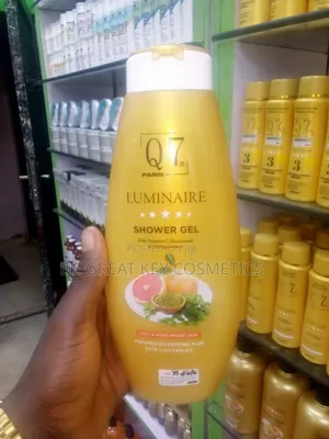 Q7 Luminaire Shower Gel