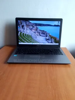 Laptop Asus X550CA 8GB Intel Core i5 HDD 500GB