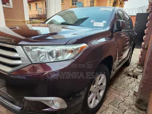 Toyota Highlander Limited 2011 Burgundy