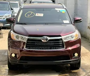 Toyota Highlander XLE 4dr SUV AWD (3.5L 6cyl 6A) 2014 Red