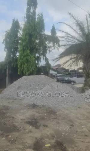 A Land of 100/100 at DSC Express, Close 2 DSC Round About 4 Sale