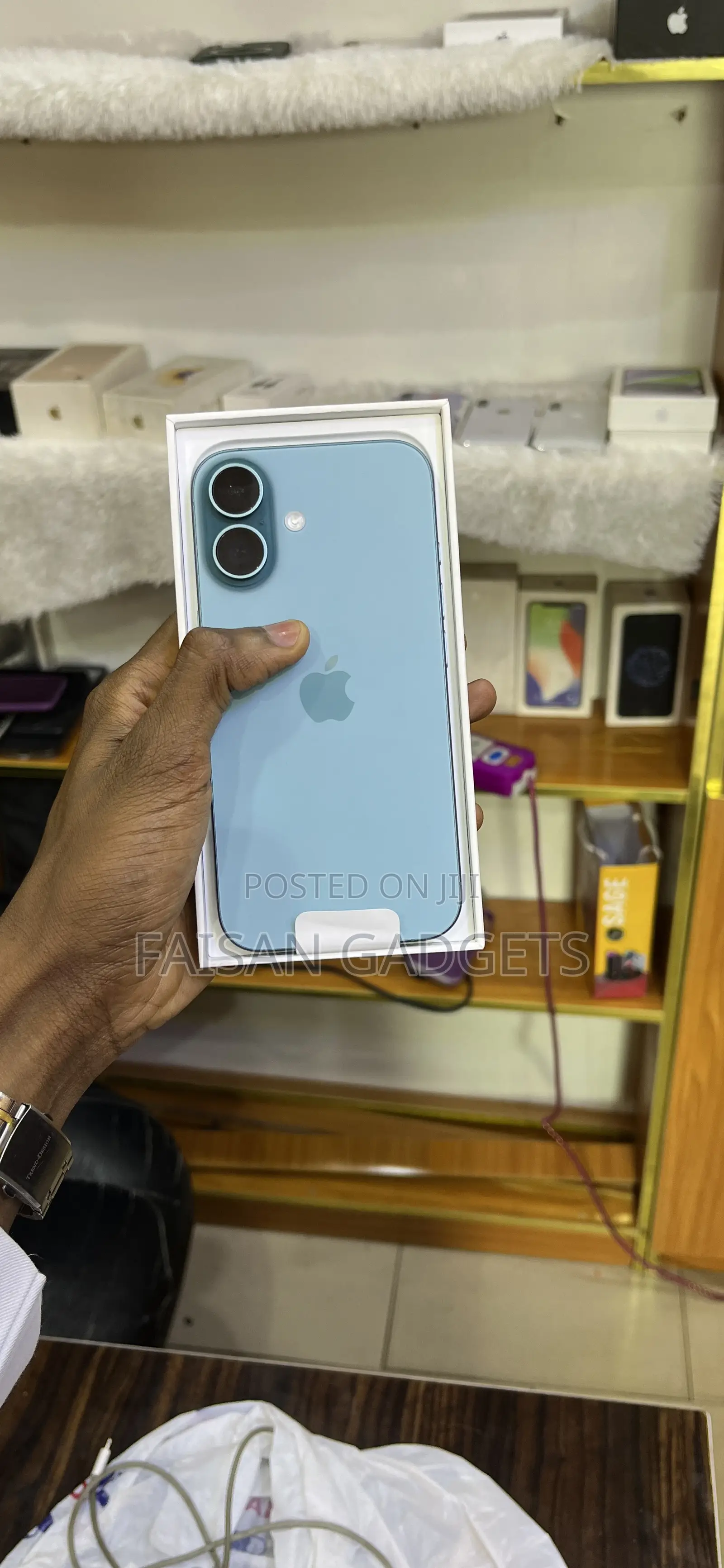 Apple iPhone 16 128 GB Green