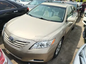 Toyota Camry 2.4 XLE 2008 Gold