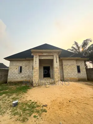 4bdrm Bungalow in Obio-Akpor for sale
