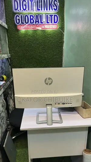 24 Inches Hp Frameless Monitor