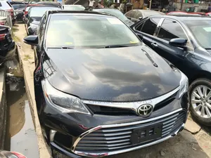 Toyota Avalon Limited Sedan FWD (3.5L 6cyl 6A) 2017 Black